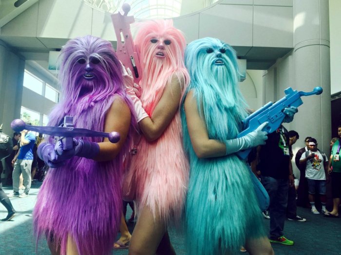 chewbaccas-angels-comic-con-cosplay